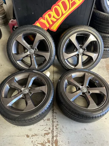 Rodas Brooklyn OEM Golf MK7