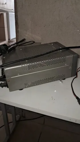 Fonte de alimentação 13.8 30 amperes