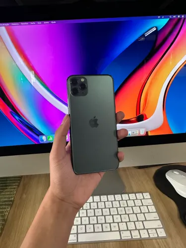iPhone 11 Pro Max 64gb verde todo orifinal