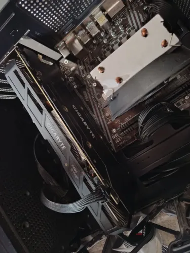 GTX 1060 6GB GIGABYTE