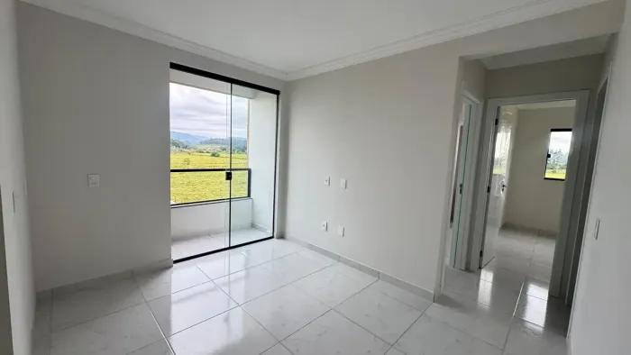 Lindo apto de 2 quartos c/ vista p/ o VERDE no Galápagos em Tijucas - SC