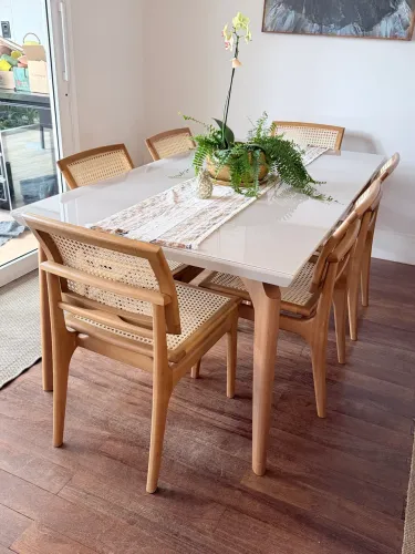 Mesa de Jantar com 6 cadeiras