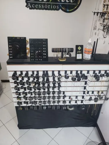 Na compra dos móveis, ganhe o estoque. 