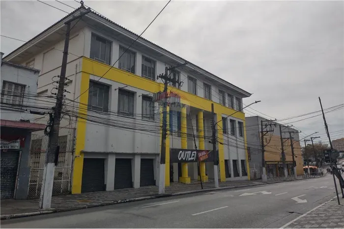 Locação de loja na Lapa - 2.841m².