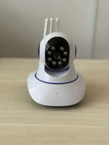 Câmera IP Wi-Fi Robô 360° HD com Áudio - Visão Noturna