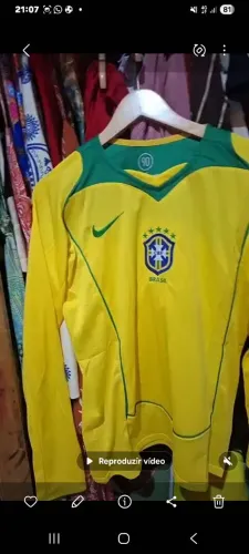 Camisa manga longa seleçâo brasileira total 90,novinha