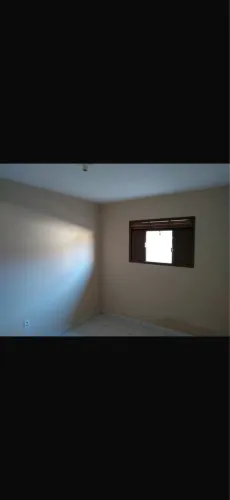 Alugo kitnet em Felipe camarão 400 reais 