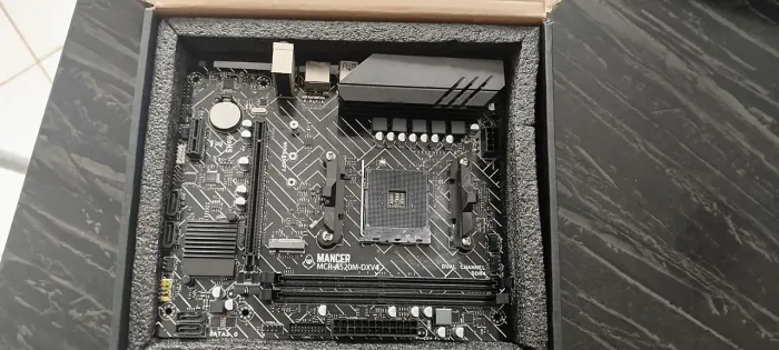 Placa-Mãe Mancer A520M-DX Com Defeito - Para Conserto ou Peças