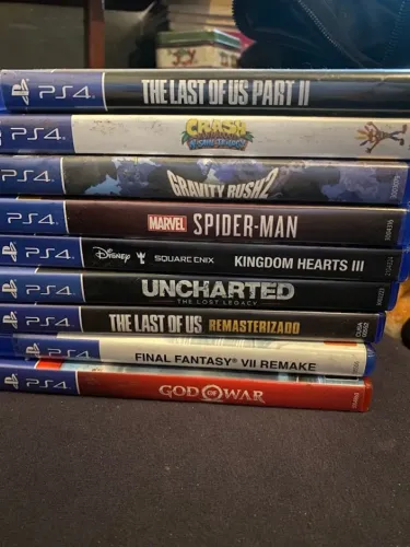 Vendo jogos PS4