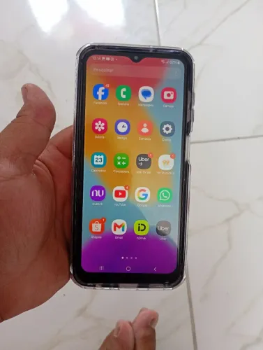 Celular Samsung m13 tá tudo pegado perfeitamente valor 350