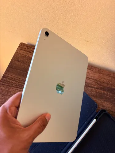 iPad 128GB, A16 Wi-Fi - Caneta Touch - Case Preta