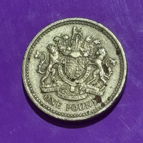 Moeda 1 Libra Reino Unido 1983 - Elizabeth II - One Pound