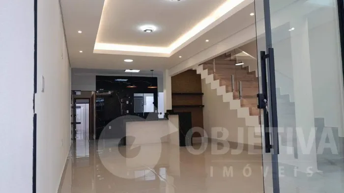 Casa à venda, 3 quartos, 1 suíte, 2 vagas, DONA ZULMIRA - UBERLANDIA/MG