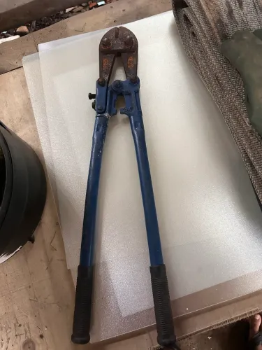 Cortador De Cabos De Cobre E Alumínio + Tesoura Corta Vergalhao  24pol. 600mm