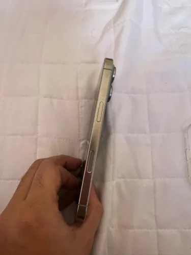 iPhone 16 Pro 256GB Silver Impecável.