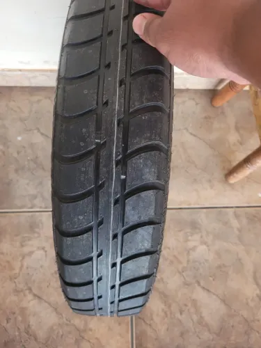 Pneu estepe aro 16