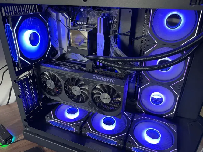 PC GAMER - RTX 4070 SUPER - I5 14400F - 32GB DDR5 - 2TB SSD NVME
