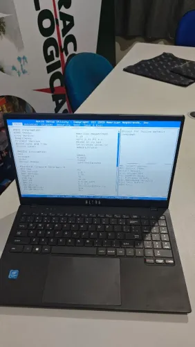 Vendo notebook usado