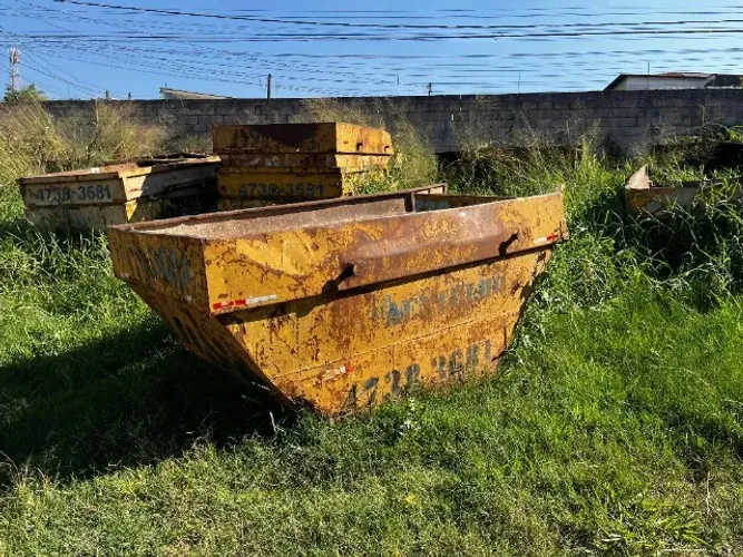 Caçambas de Entulho