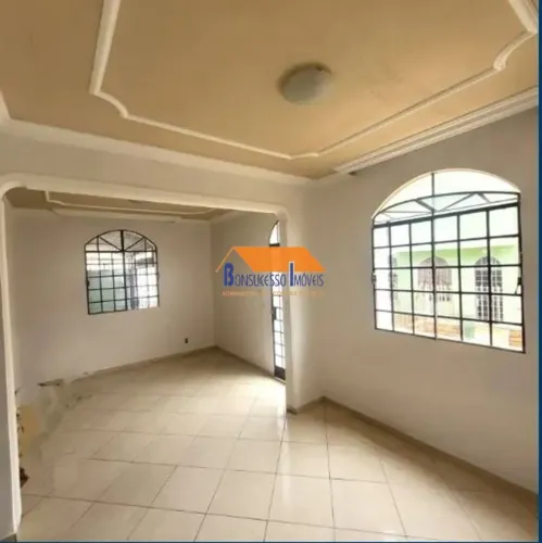 casa de 2 quartos, Bairro Copacabana/Santa Amelia em Belo Horizonte