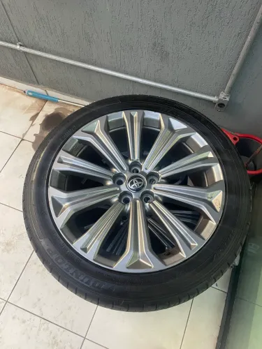 Rodas do Corolla zerada