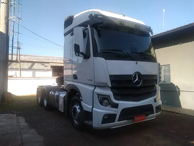 Mercedes-Benz Actros Actros 2548 MP5 LS 6x2 2p (diesel)(E5) 2022/2022 Vamos Seminovos Rege