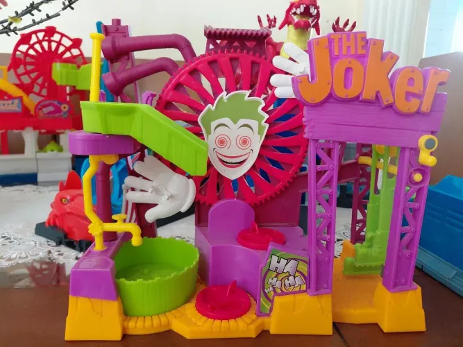 Imaginext Batman The Joker Laff Factory Coringa Mattel 2014