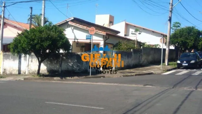 Casa com 3 dormitórios à venda, 95 m² por R$ 450.000,00 - Centro - Jaguariúna/SP