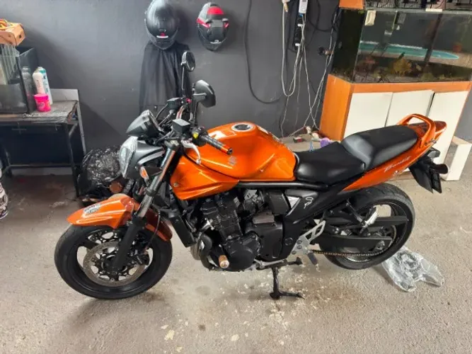 Bandit 650N 2015 Conservada, Manual e Chave Reserva