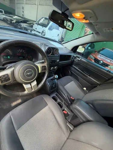 Jeep Compass Sport 2.0 16V 156cv 5P 2013