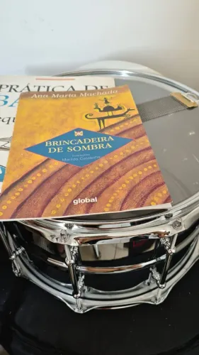Livro Brincadeira de sombra 