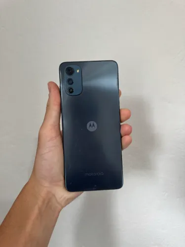 Motorola E32