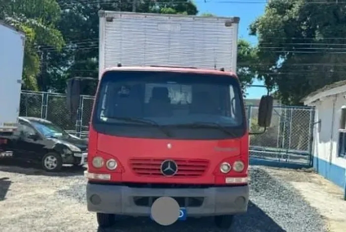 MERCEDES BEZ MB 915 MAU SECO 2009 (transferência de dívida)