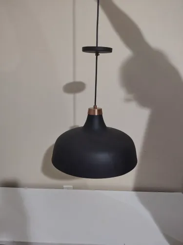 Lustre em latão 