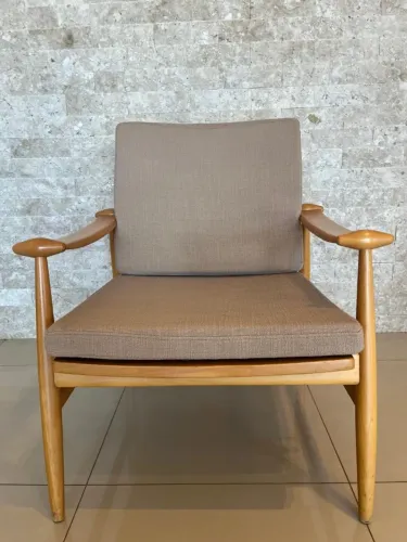 Par de Poltronas de Luxo Zilda Design Modernista Linho (2 Unids)