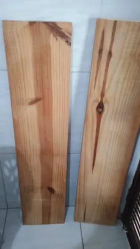Prateleira grande e mão francesa preta 