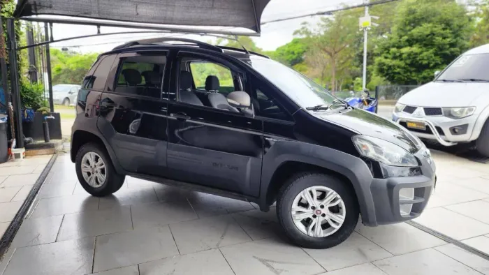 Fiat Idea Adv./ Adv.lock.dualogic 1.8 Flex 5P 2013