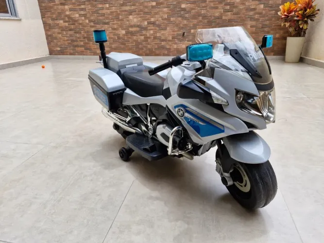Moto elétrica infantil