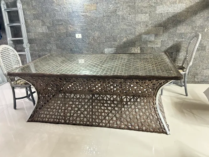 Mesa linda trabalhada