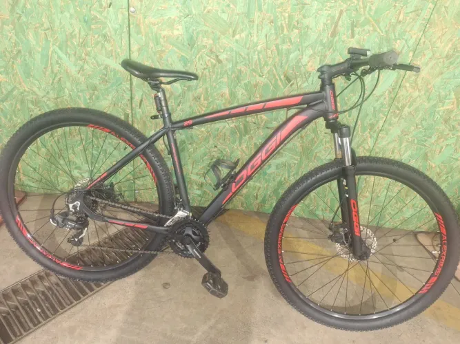 Bicicleta oggi hacker sport