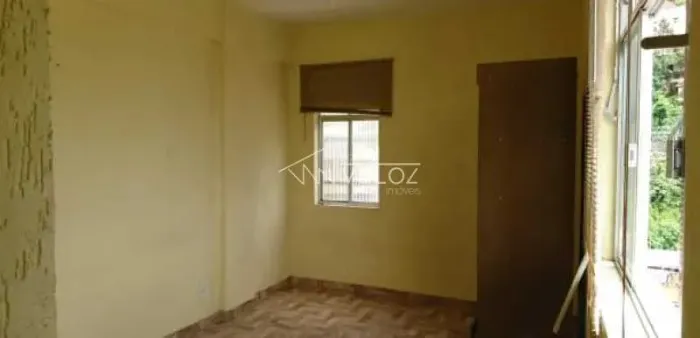 Apartamento : / Residencial / Santa Teresa