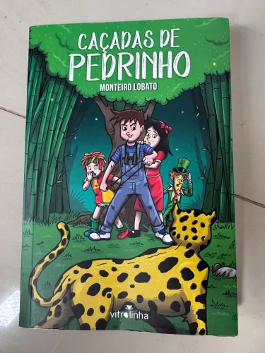 Livro Caçadas de Pedrinho