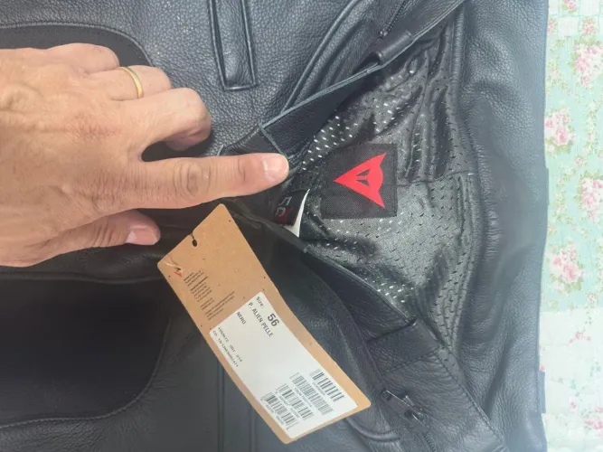 Calça de couro dainese 