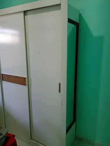 Roupeiro de solteiro