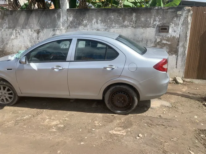 JAC J3 Turin Sedan Brasil 1.4 16V 4P Mec. 2012