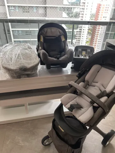 Carrinho de bebê completo - stokke xplory (carrinho, moisés, bebê conforto com base isofix