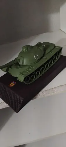Miniatura tanque FEB