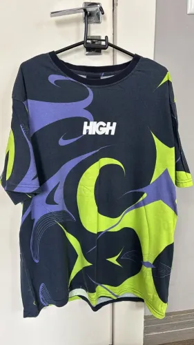 Camiseta HIGH