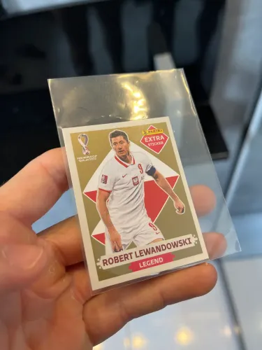 Lewandowski OURO Legend Copa 2022 em perfeito estado