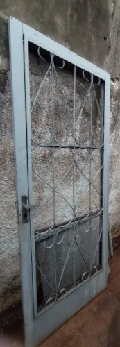 Vendo 2 Portas boa de Serralheria